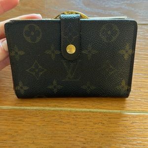 🤎 Vintage Louis Vuitton Monogram Snap Wallet